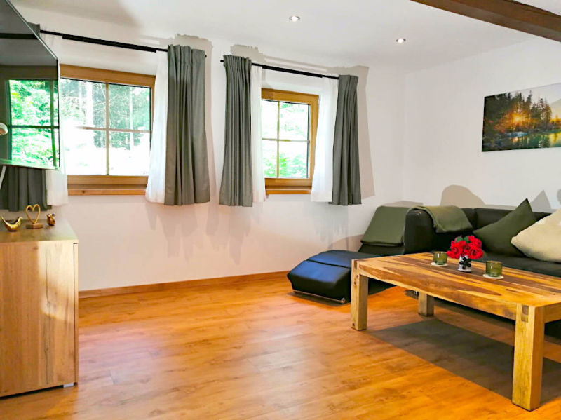 Haus Margaretenhöhe FeWo Zauberwald Wohnzimmer 2