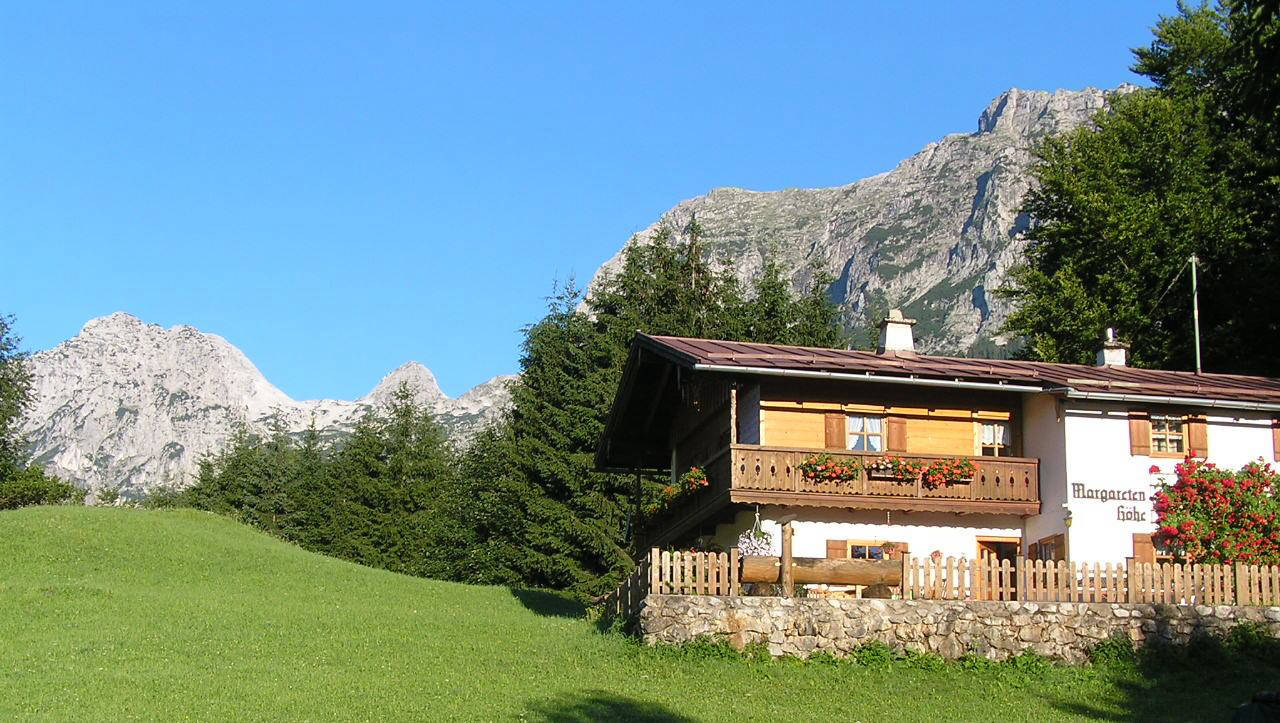 Hausansicht Ferienwohnungen Haus Margaretenhoehe 1