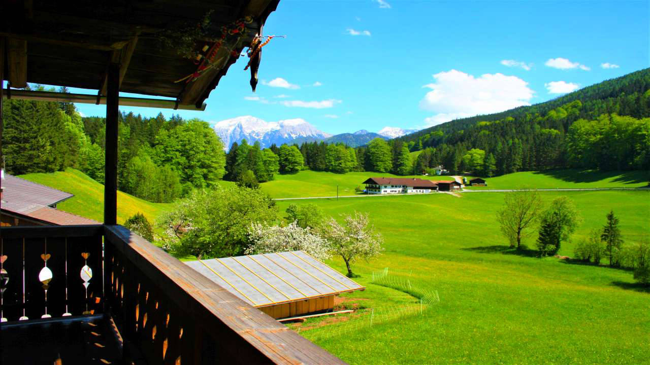 Ausblick Ferienwohnungen Haus Margaretenhoehe 2